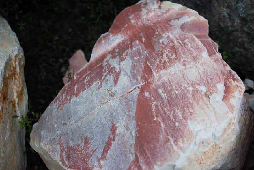 Ландшафтный камень - Радуга