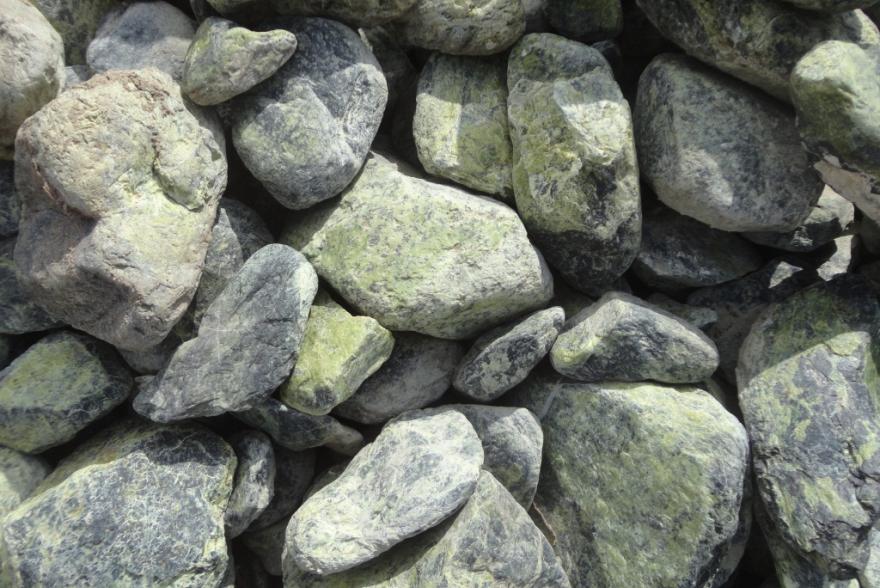 Ландшафтный камень - Змеевик галтованный - 1